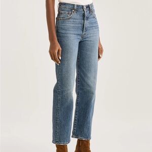 Levi’s ribcage straight denim jeans